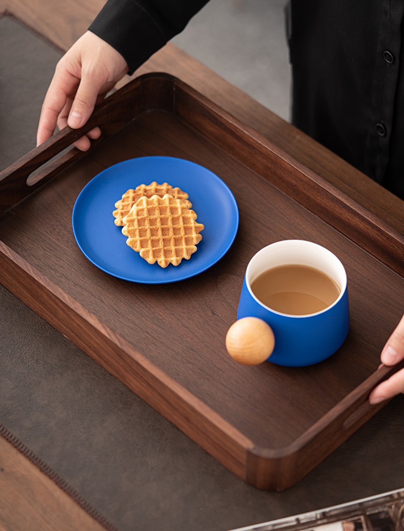 Creative Handle Ceramic Mug & Saucer – Nordic Style Gift Set