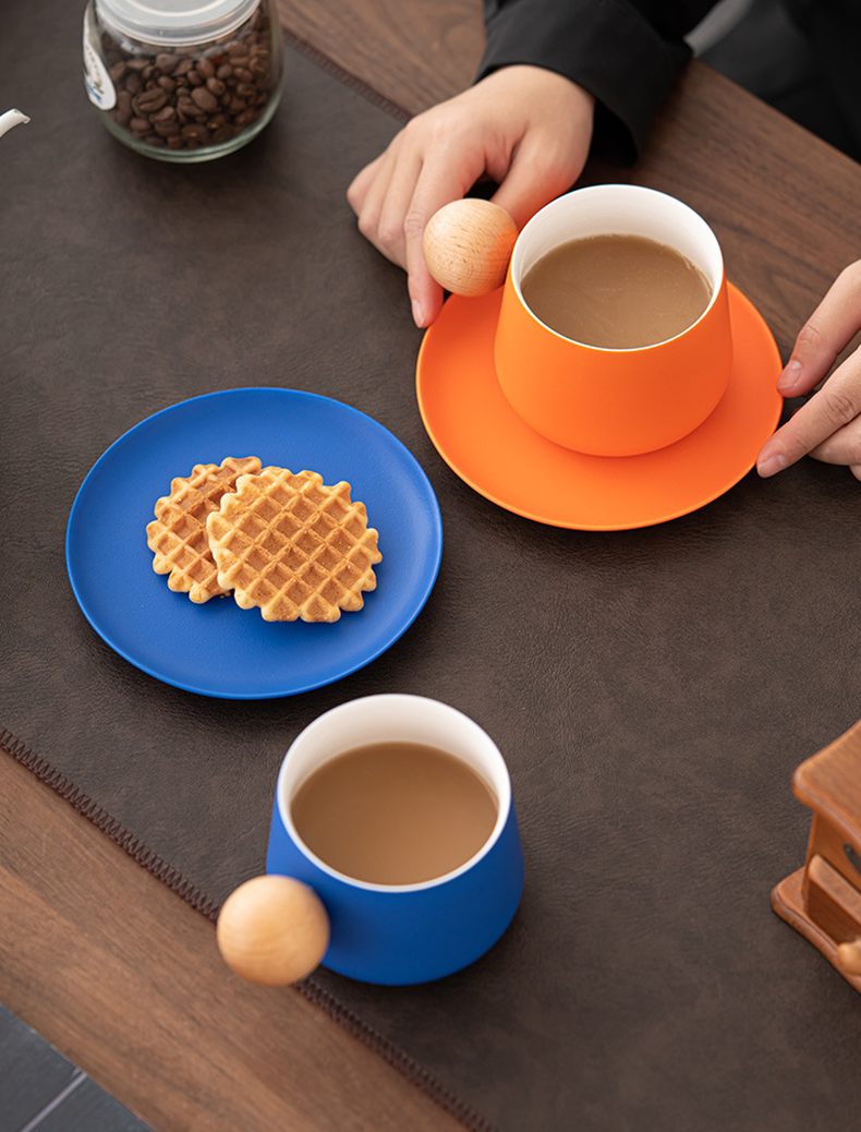 Creative Handle Ceramic Mug & Saucer – Nordic Style Gift Set